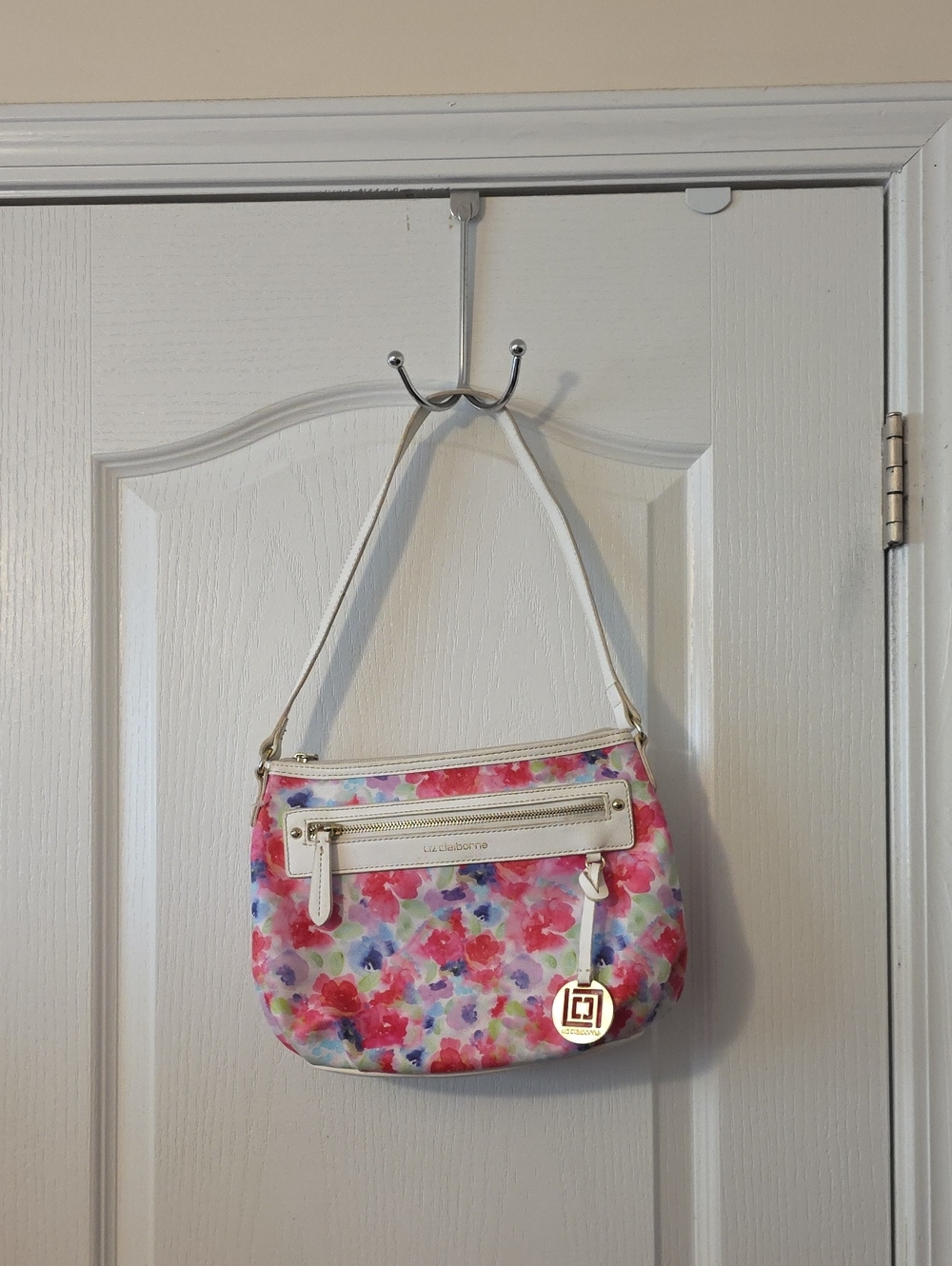 Liz Claiborne White Floral Shoulder Bag